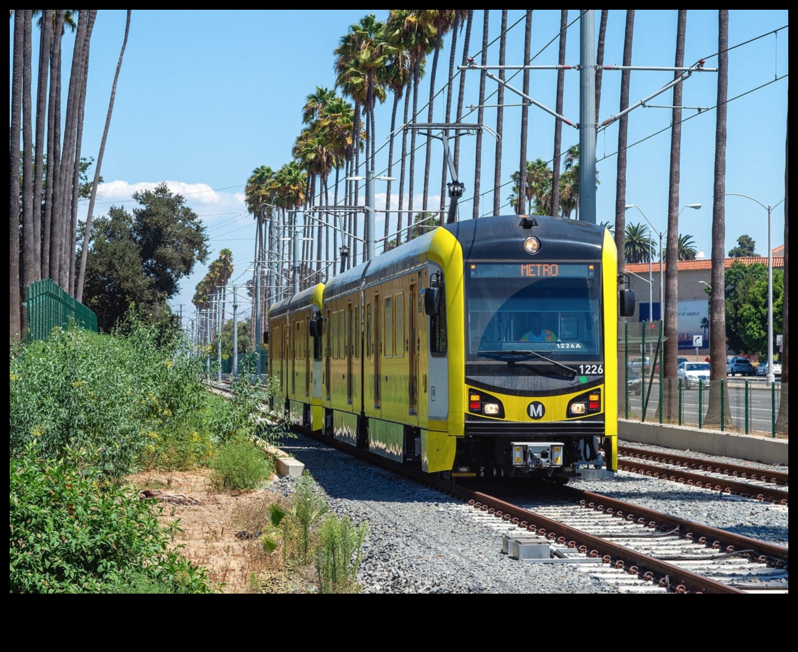 Στάσεις λεωφορείου και πέρα: Ανακαλύπτοντας κρυμμένους πολύτιμους λίθους μέσω των μέσων μαζικής μεταφοράς