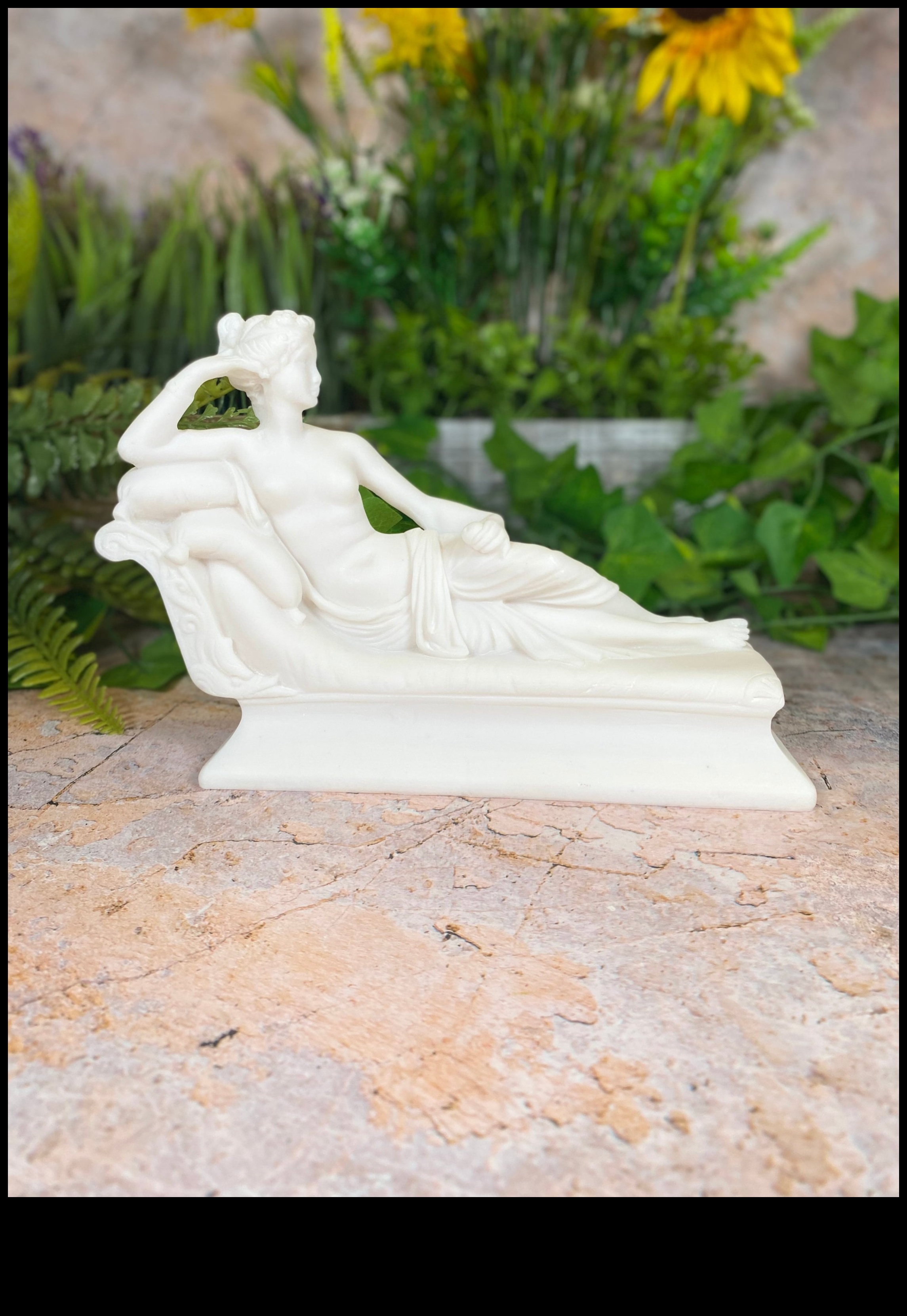 Sculpting Serenity Η ήρεμη ομορφιά των μεσαιωνικών καλλιτεχνικών μορφών 2 Sculpting Serenity: The Tranquil Beauty of Medieval Artistic Figures