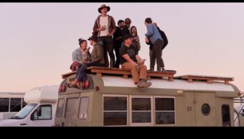 Urban Nomads: Embracing Van Life in Cityscapes