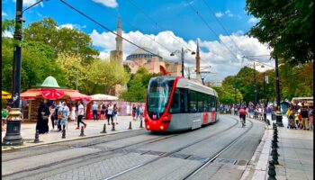 Διαδρομές τραμ: Πλοήγηση στους αστικούς δρόμους με το Grace on Rail